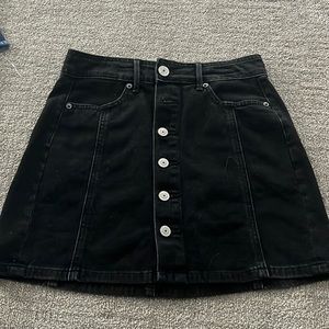 American eagle black jean skirt size 0